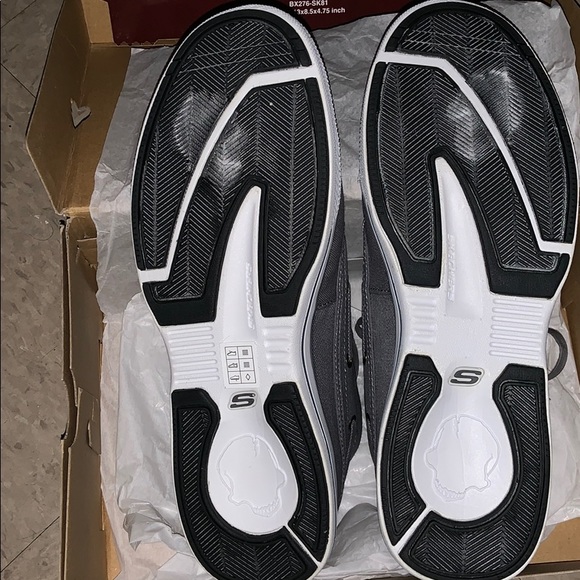 Size 12 men shoes - Picture 3 of 3